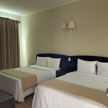 Hotel Plaza Del Arco Express Monterrey Ngoại thất bức ảnh