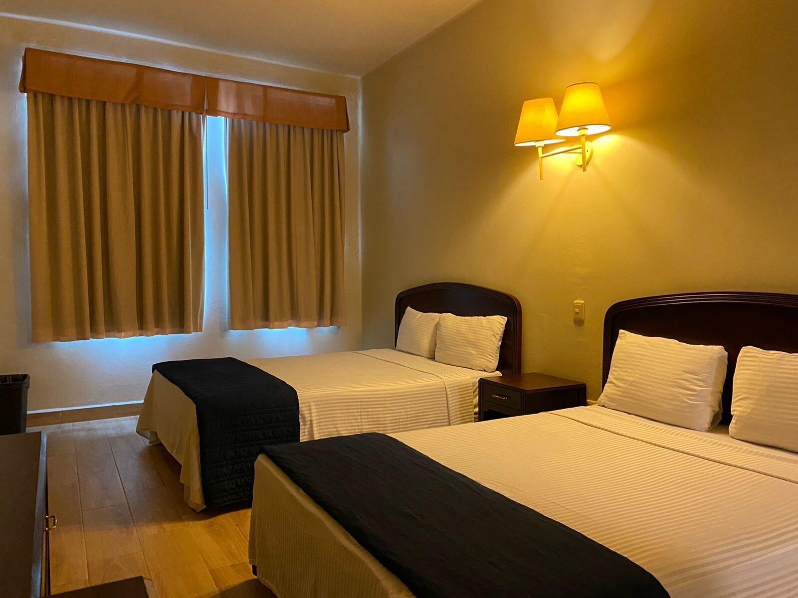 Hotel Plaza Del Arco Express Monterrey Ngoại thất bức ảnh
