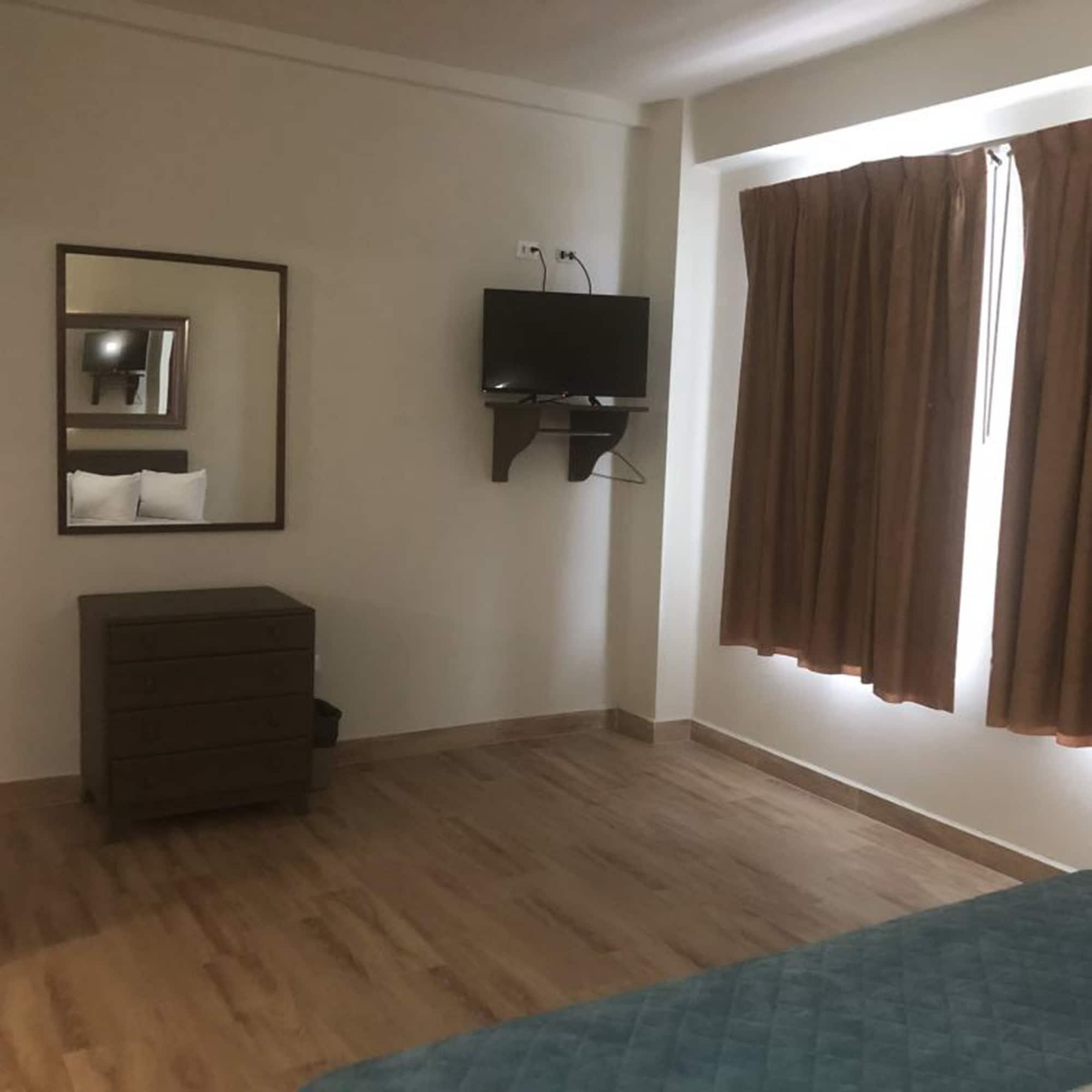 Hotel Plaza Del Arco Express Monterrey Ngoại thất bức ảnh