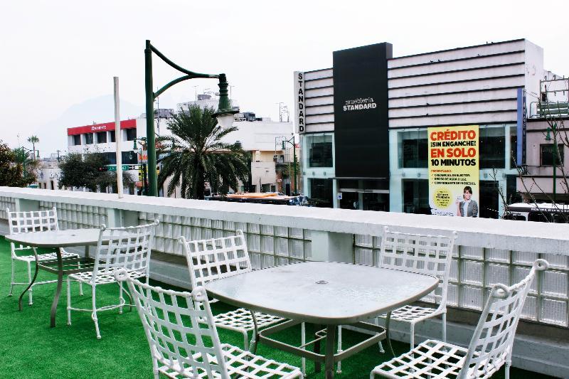 Hotel Plaza Del Arco Express Monterrey Ngoại thất bức ảnh