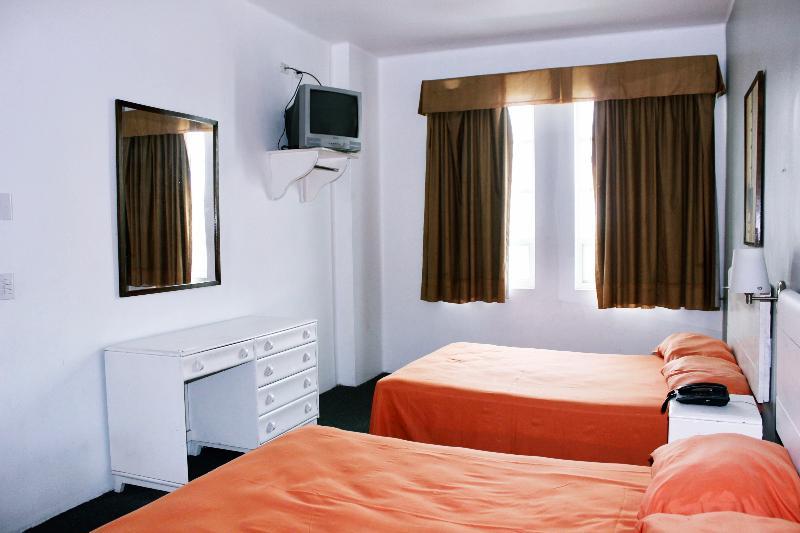 Hotel Plaza Del Arco Express Monterrey Ngoại thất bức ảnh